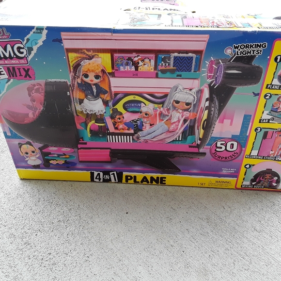 L.O.L. Surprise! Other - LOL OMG Surprise Remix 4 in 1 Plane NEW